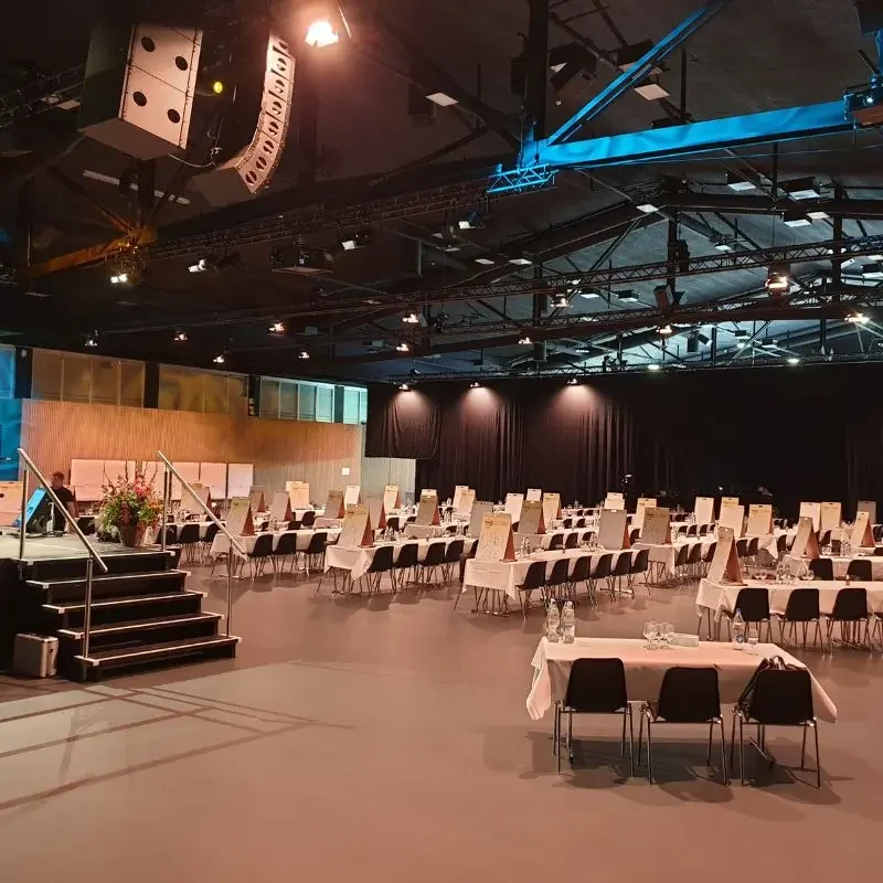 Referenz - Bestuhlung der Führungskonferenz 2022 -Eulachhallen Winterthur