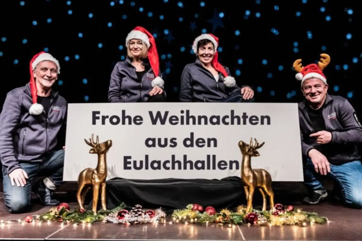 Frohe Weihnachten aus den Eulachhallen in Winterthur