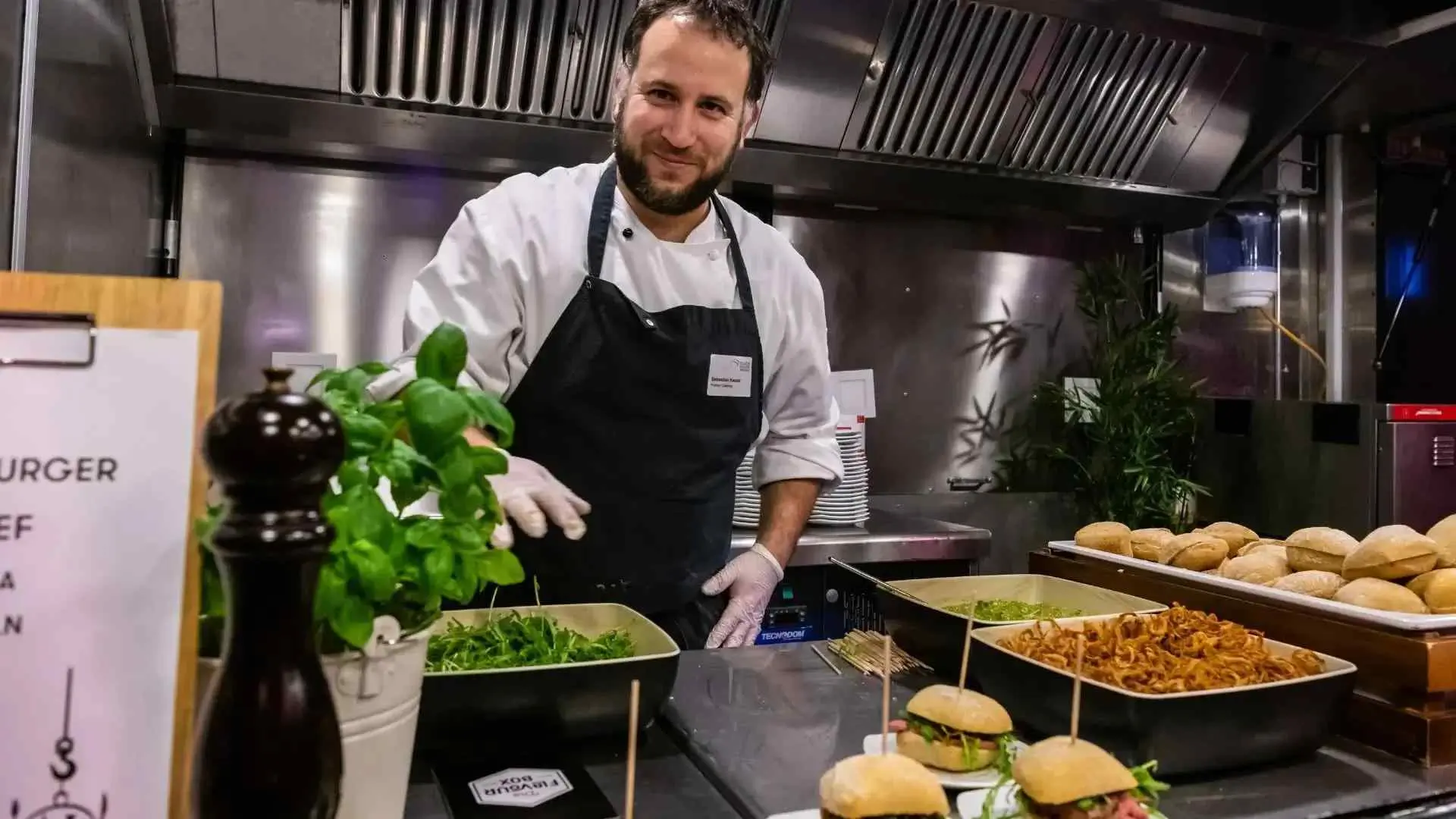 Foodtruck in Eventhalle 1 der Eulachhallen Winterthur