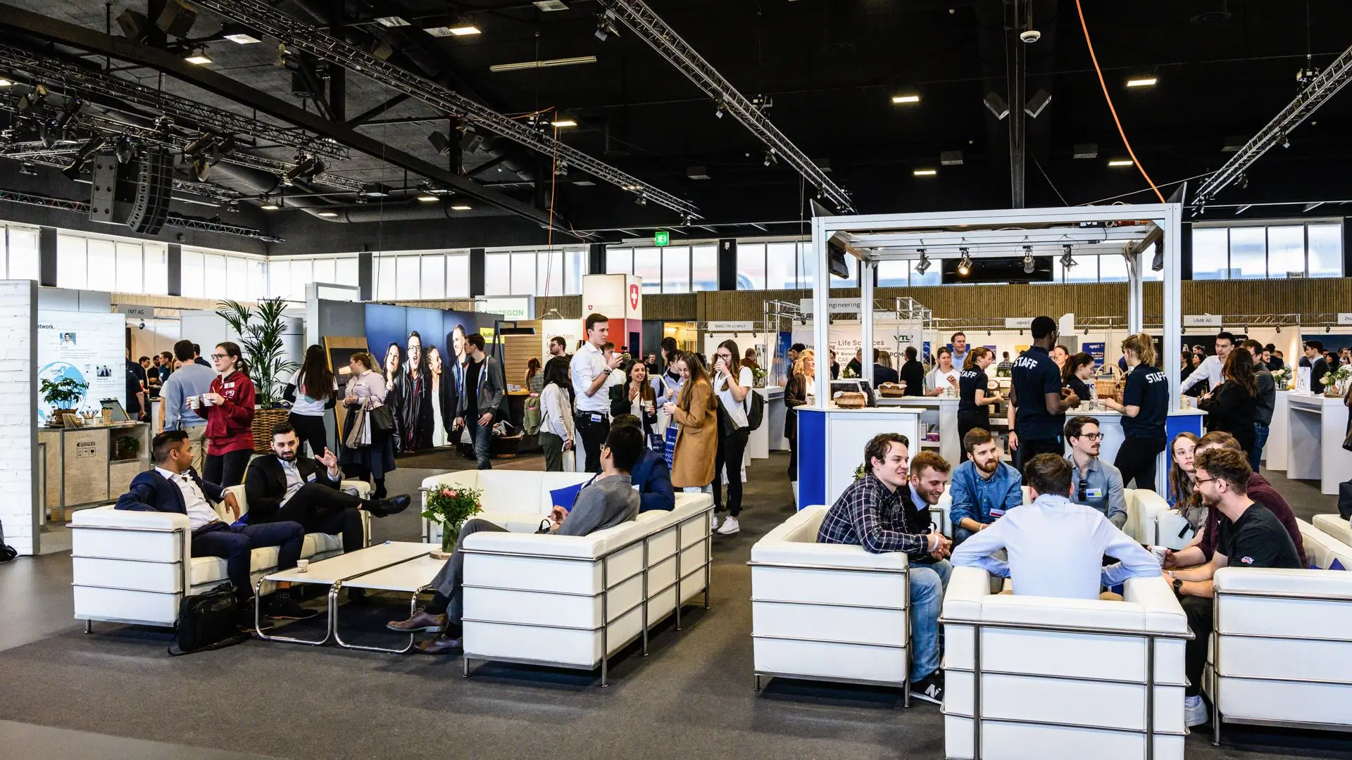 Fachhochschulmesse Conecto ZHAW 2023 in den Eulachhallen