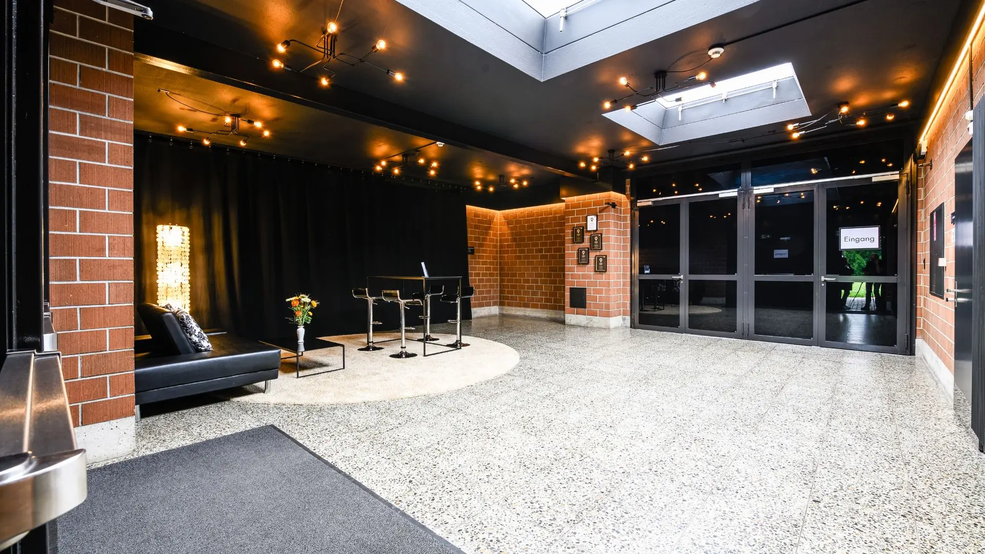 Eventhalle Winterthur Eulachhalle 1 Eingang Stadt