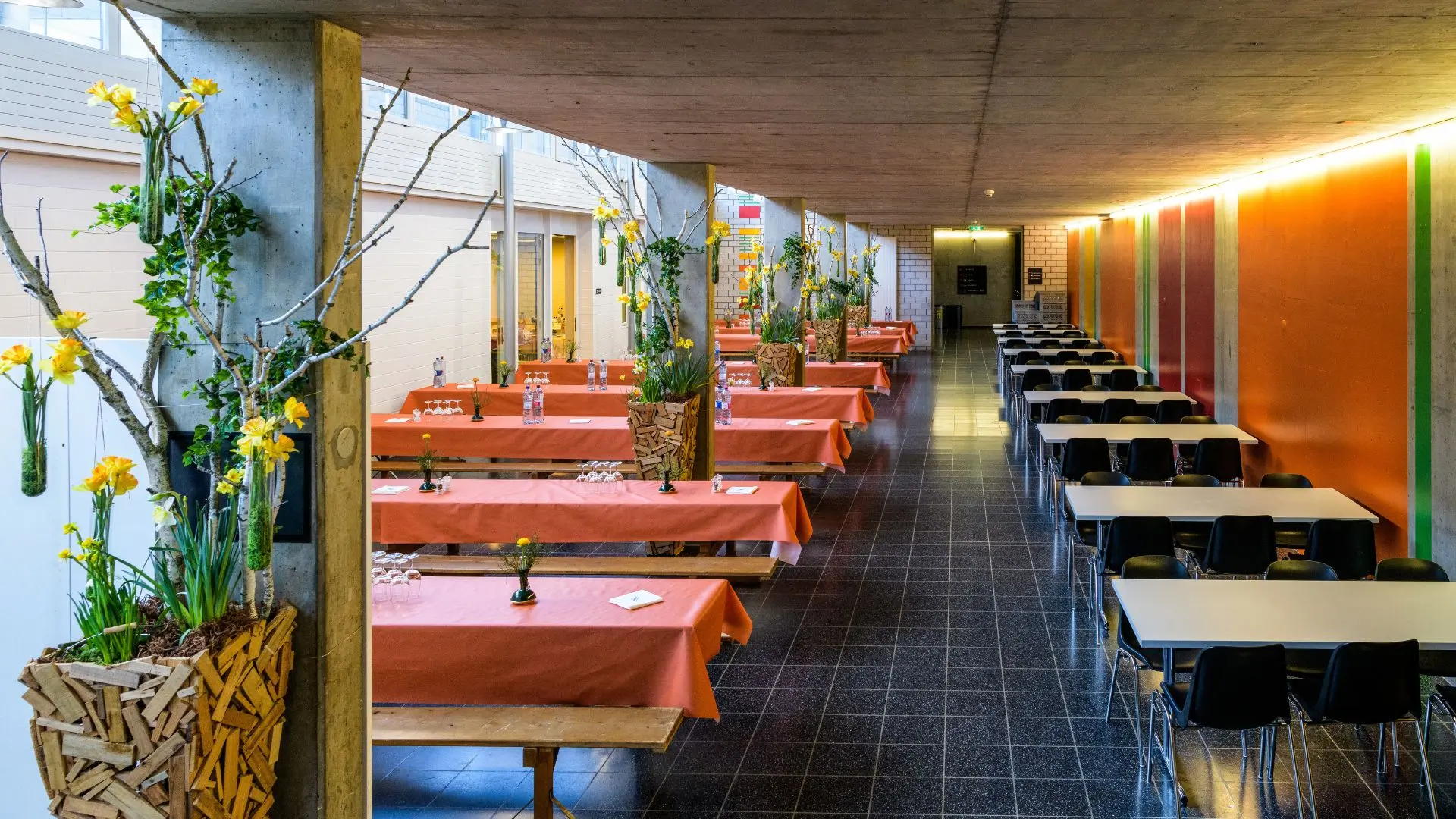 Eulachhallen Winterthur - Foyer bestuhlt - dihei 2024