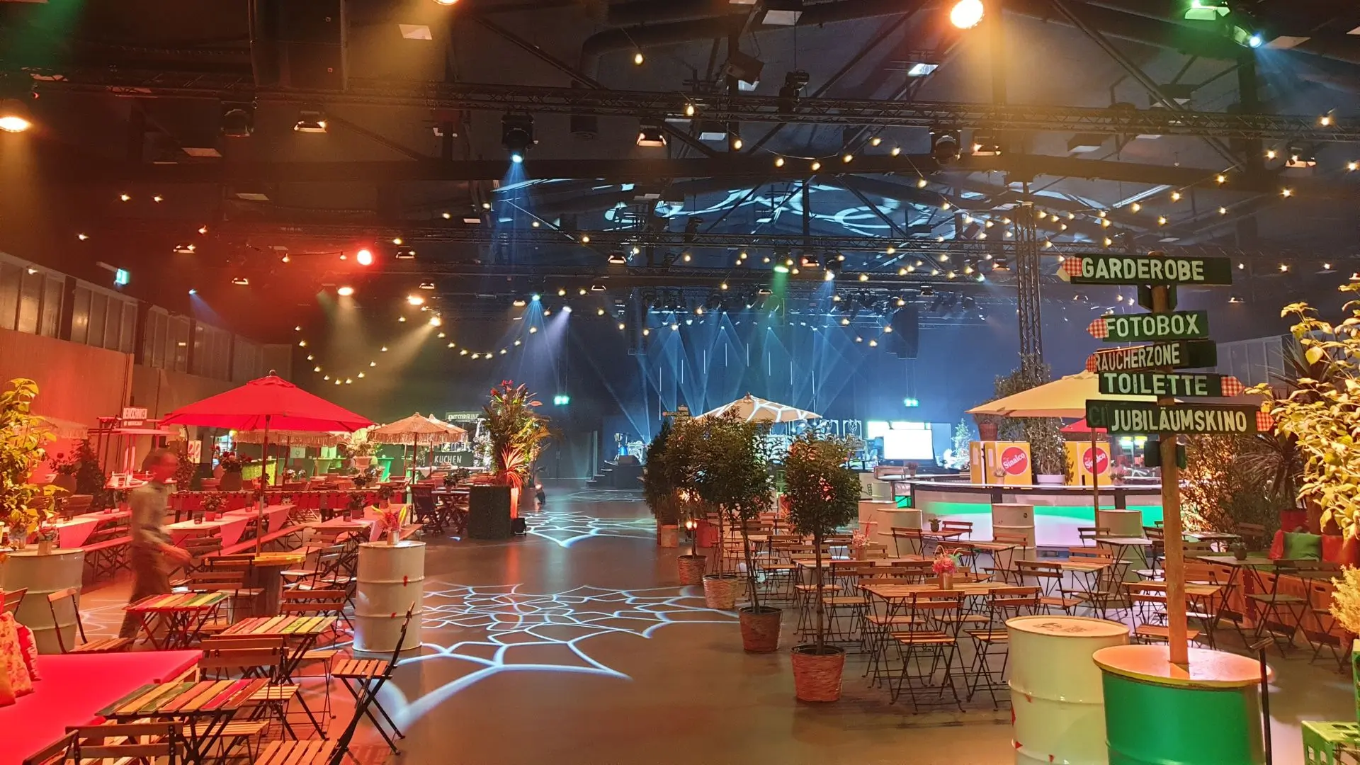 Firmenjubiläum 30 Jahre fenaco - Eventhalle 1 Eulachhallen Winterthur