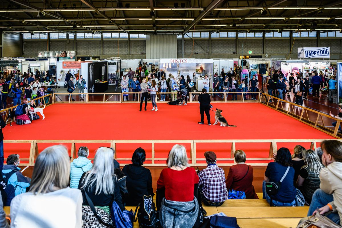 Schweizer Hundefachmesse HUND - Winterthur - Publikumsarena